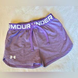 Girls Medium Under Armour purple Shorts